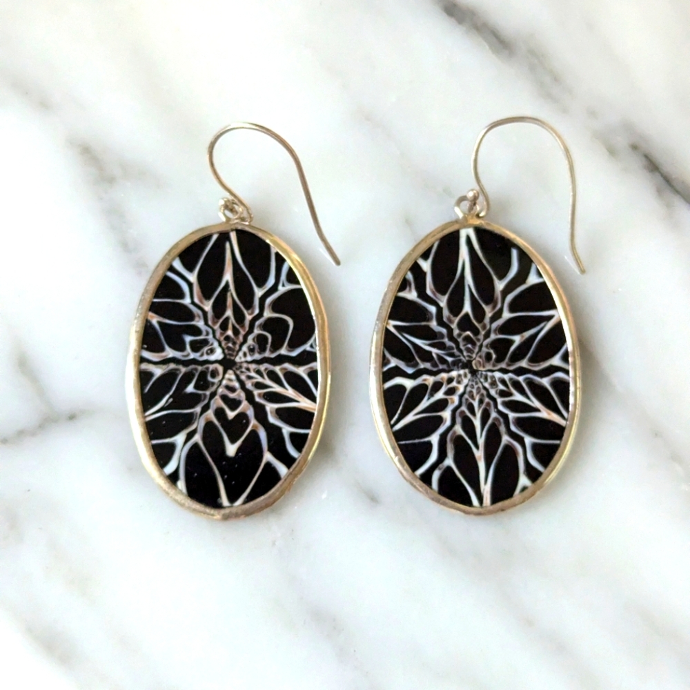 Vintage Acomo 925 oval shell pattern earrings